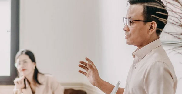 品牌战略定位三大核心是什么？怎么实施？