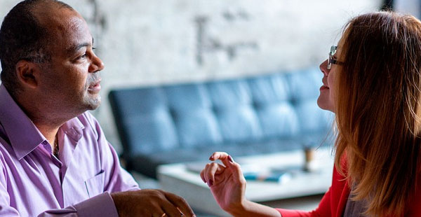 营销定位战略有哪些方面？如何进行？