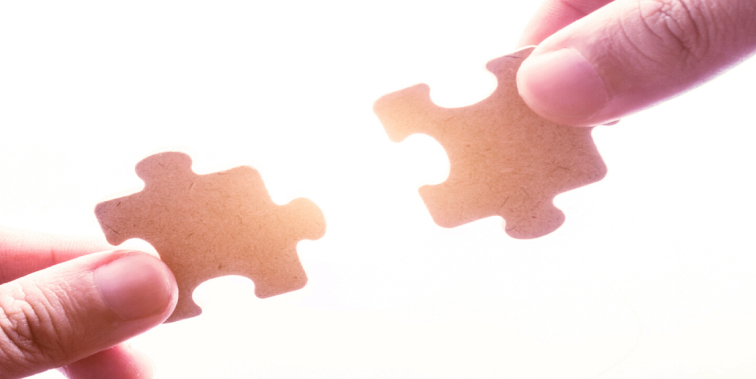 非常差异品牌定位：左手品牌，右手坚持！