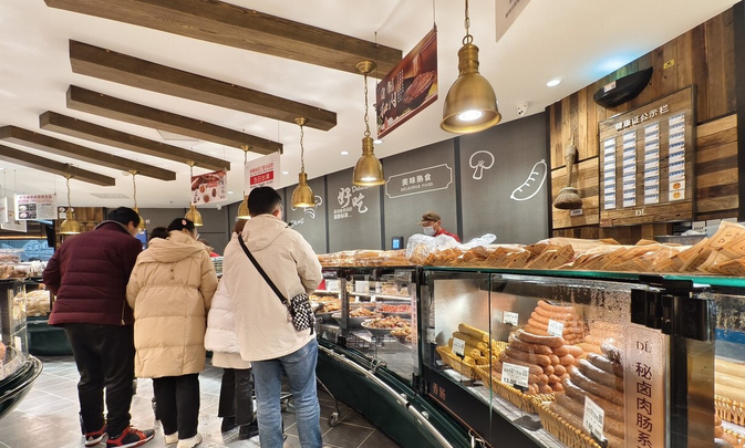 从河南到全国，胖东来品牌战略扩张的挑战与机遇分析